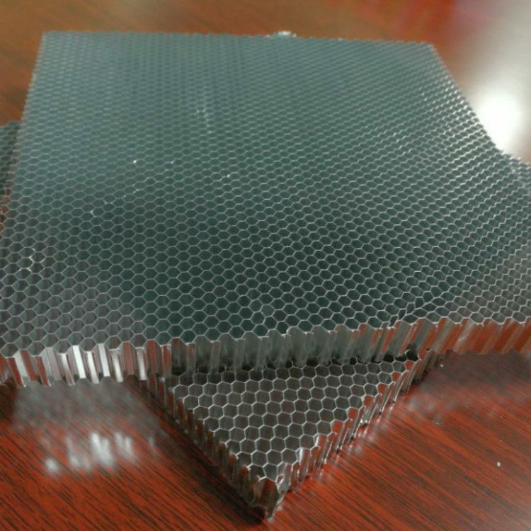 Eksterior Fasad AA5052 Aluminium Honeycomb Grid Core 10mm Aluminium Honeycomb Mesh